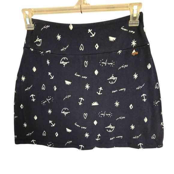 Yeezer Nautical Navy Skirt with White Sea Theme Designs - Picture 1 of 3